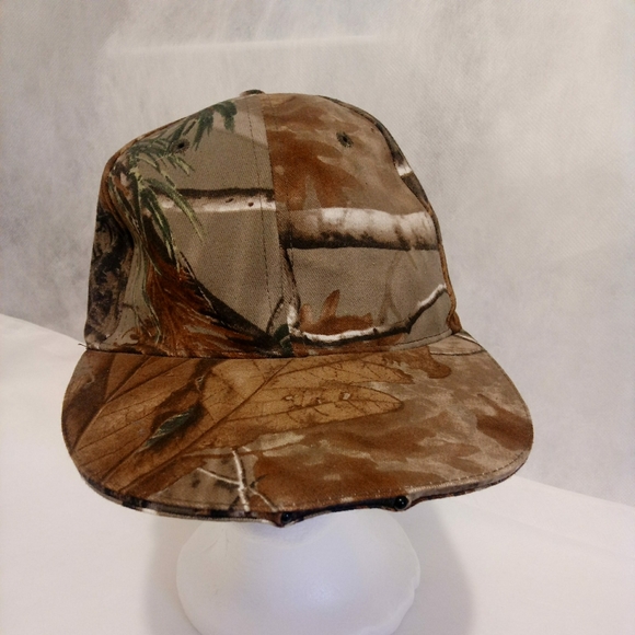 Panther Vision Other - Panther Bison Baseball Cap Camo Print With 2 Led Lights EUC Vented